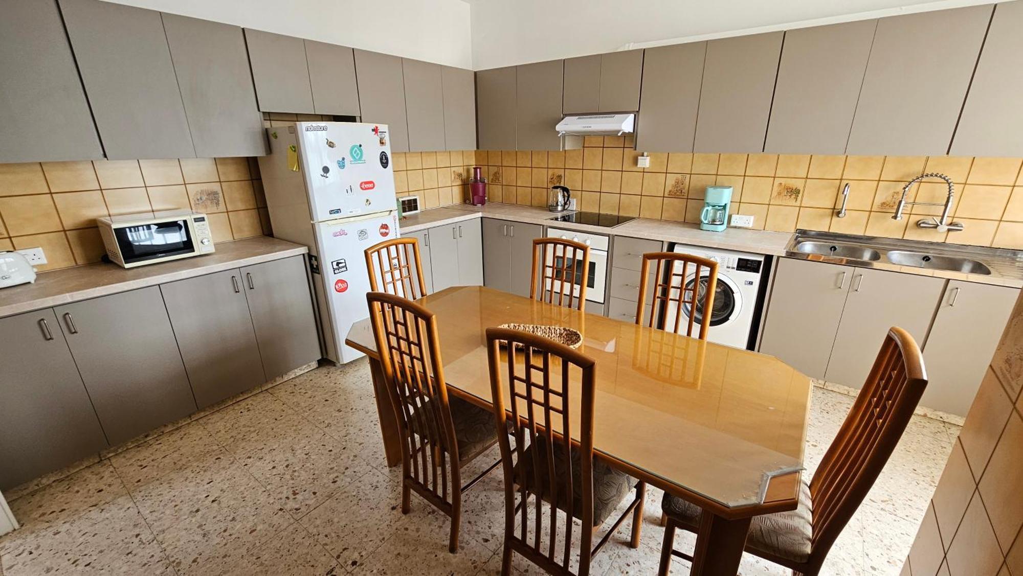 Family Nest In The Heart Of Limassol Villa Eksteriør billede